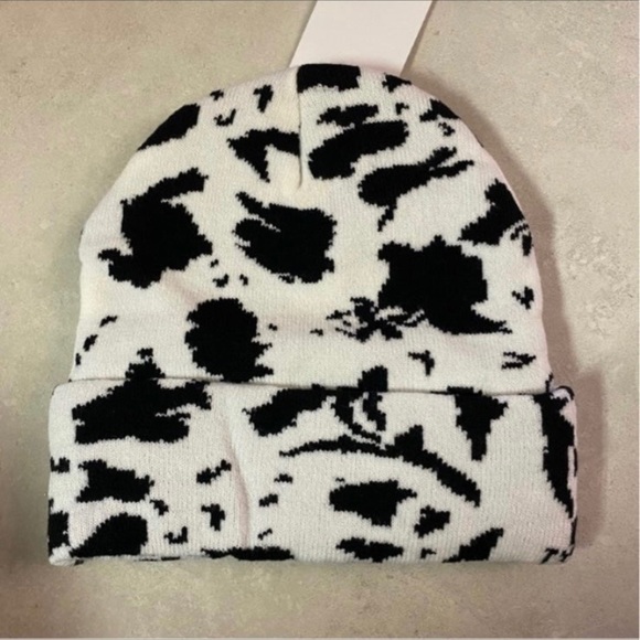 Carhartt cow print beanie cap black white men women - Picture 2 of 3